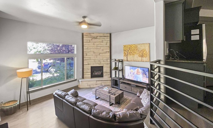 Bear Hollow Village Condo | Bear Hollow Modern Luxury 5662 4 Bedroom Townhouse by Redawning