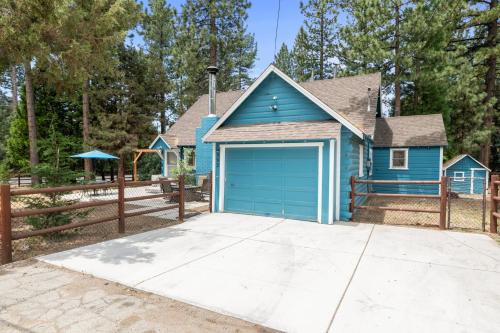 Big Bear Lake House | Bear Slope View Cabin - Beautiful home located just south of Bear Mountain ski resort!