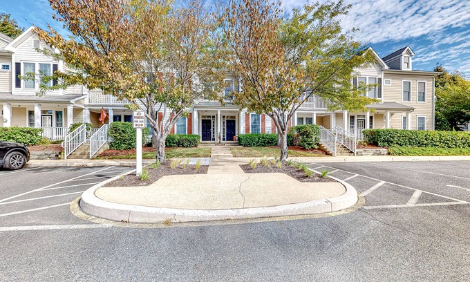 Ocean View Condo | Bear Trap Dunes home w/AC, fireplace, balcony, W/D, beach shuttle