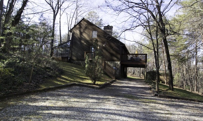 Helen Cabin | Bearadise Chalet, Alpine Helen Ga.