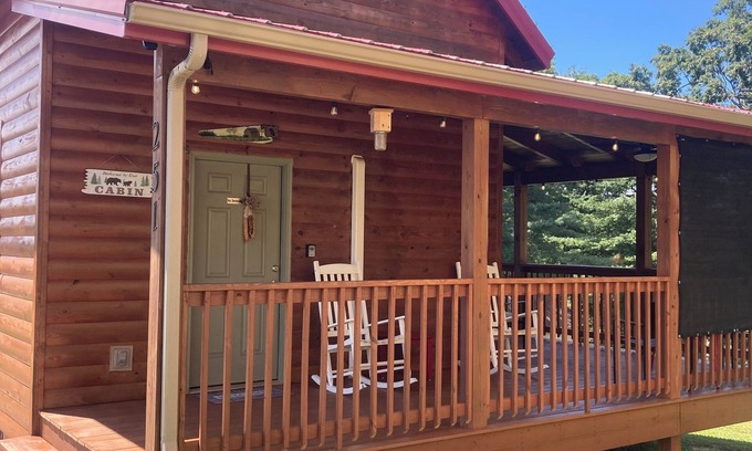 Campton Cabin | Bearadise in the Red, Wifi, Hot Tub, great proximity to Red River Gorge