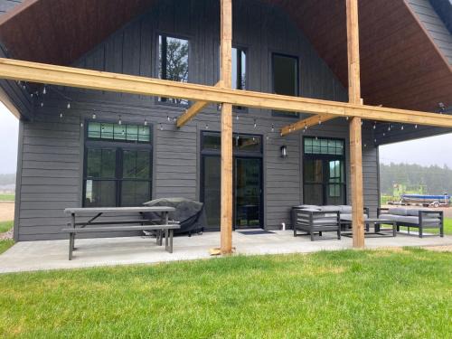 Custer Apartment | Bearded Buffalo Resort