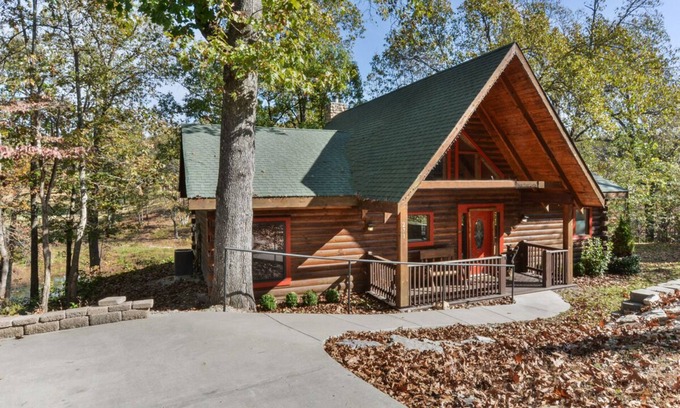 Branson Cedars House | Bearfoot-Lodge | 3 Bed, 2 Bath