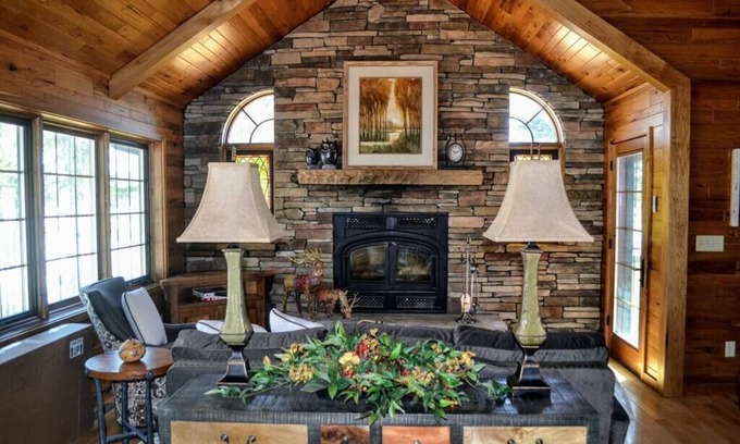 Harshaw House | Bearskin Peninsula Su