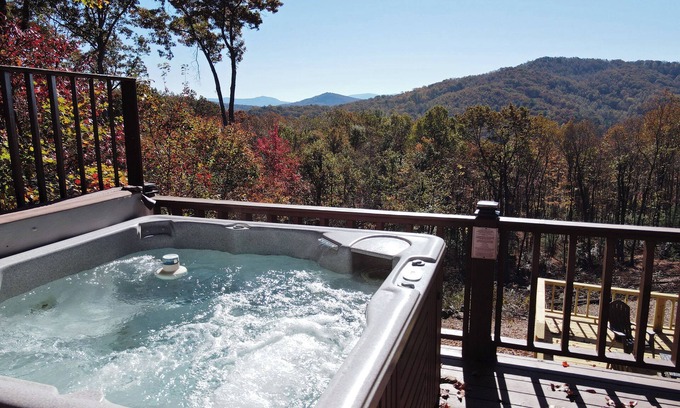 Blue Ridge Cabin | Beary Sweet | Hot Tub | Wood Fire Place | MTN View