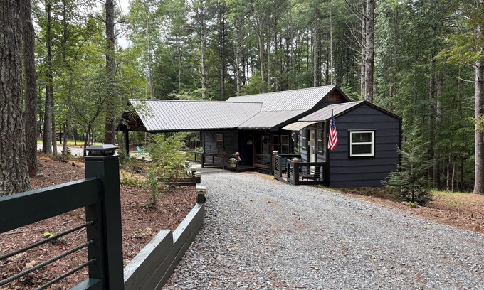 Morganton Cottage | Beat the summer heat at WOODSIDE COTTAGE in the Blue Ridge Mtns of N.GA.