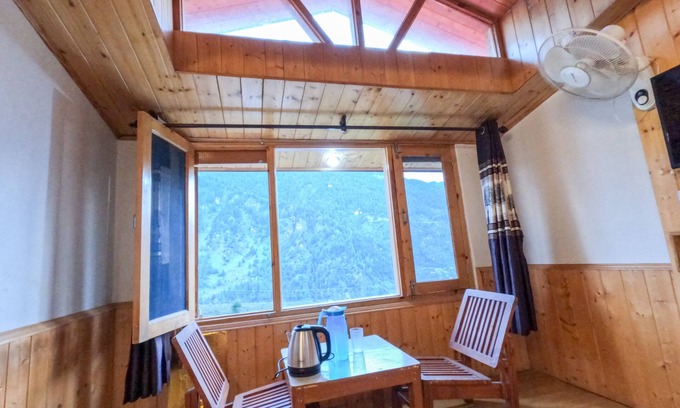 Jagatsukh Bed & Breakfast | Beatiful rooms with wifi and parking