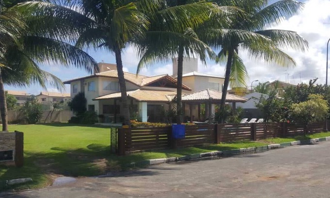 Jenipabu House | Beatuful Beach House with 5 en Suite Bedrooms