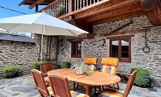 La Guingueta d'Aneu Cottage | Beautiful rural house with charm in les Valls d'Àneu.