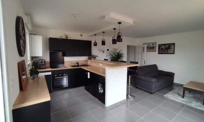 Neufmoutiers-en-Brie Apartment | Beau F3 neuf et lumineux proche de disneyland paris