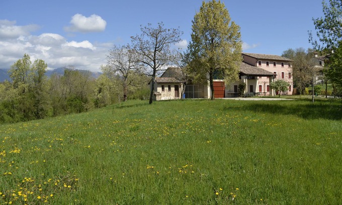 San Zenone degli Ezzelini Apartment | Beautiful apartment surrounded by greenery a stone's throw from the mountains