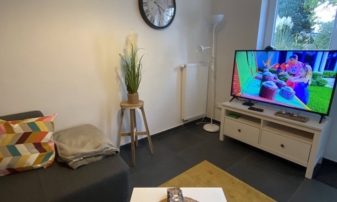 Ransart Apartment | Beau Petit Appartement au Calme Avec Jardin