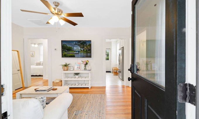 Beaufort Apartment | Beaufort Cottage Near MCRD with Beach Pass!