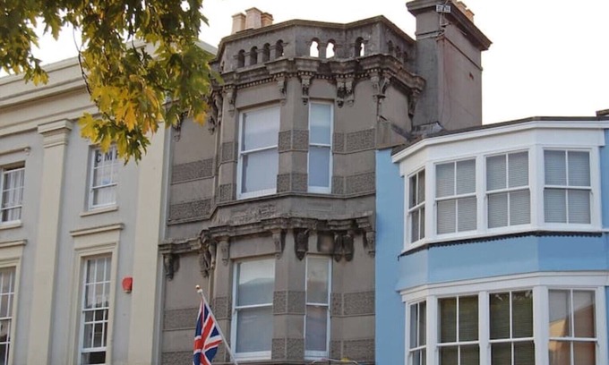 New Forest District Apartment | Beaufort House, Lymington Town Centre