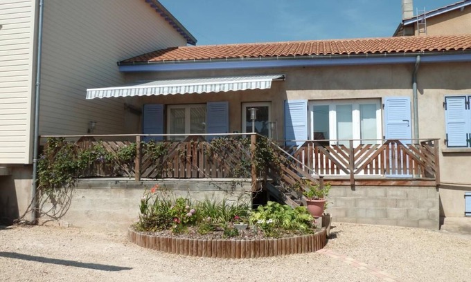 La Chapelle-de-Guinchay House | Beaujolais Loisirs - CHAPELLE-DE-GUINCHAY (LA)