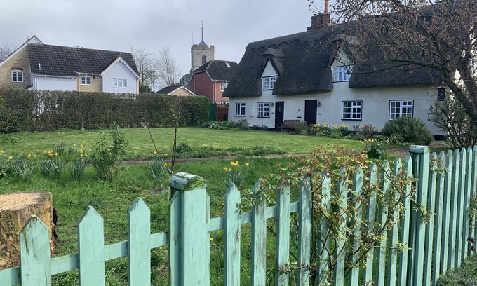 Shepreth Cottage | BEAUMONT'S COTTAGE, family friendly in Foxton, Cambridgeshire