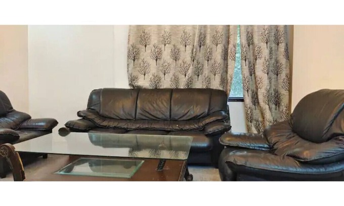 Lajpat Nagar Apartment | Beauteous 2 BHK Apartment with Lift!