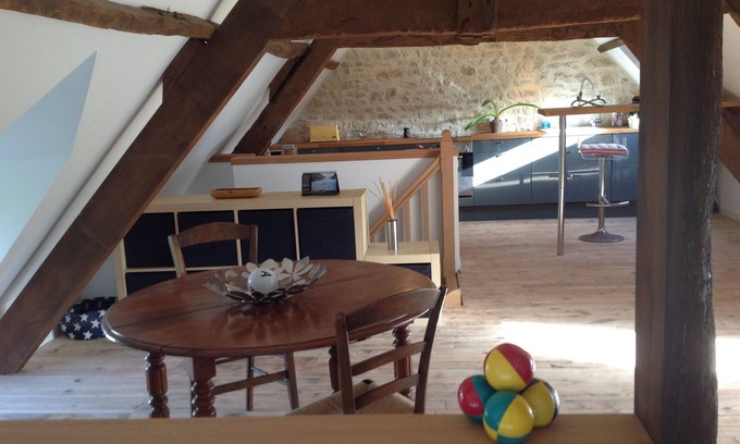 Louvieres Apartment | Beautifully furnished studio within an old property