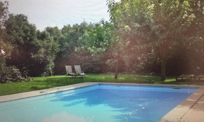 Grignan House | Beautiful countryhouse in rural surroundings with pool and pool house.
