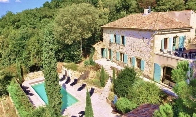 La Capelle-et-Masmolene House | Beautiful 5 bed house near Uzes, amazing views & large pool