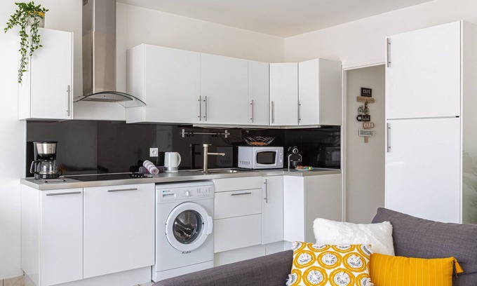 Saint-Medard-en-Jalles Apartment | Beautiful apartment with Balcony