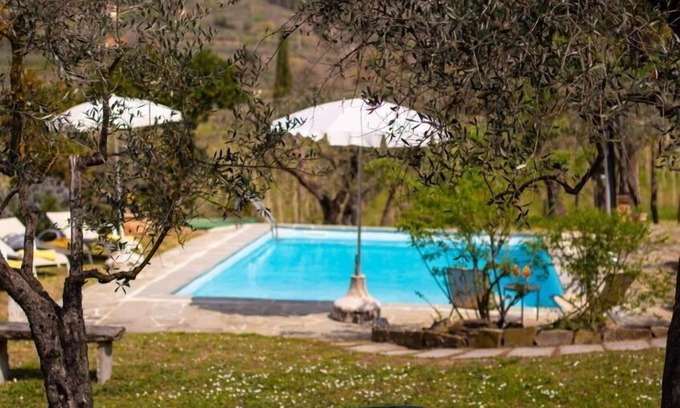 Castiglion Fiorentino Villa | Beautiful private villa with WIFI, A/C, private pool, TV and pets allowed, close to Arezzo