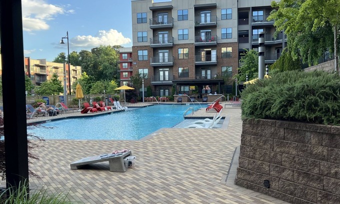Cumberland Apartment | Beautiful 1 Bdrm short walk to Truist Park
