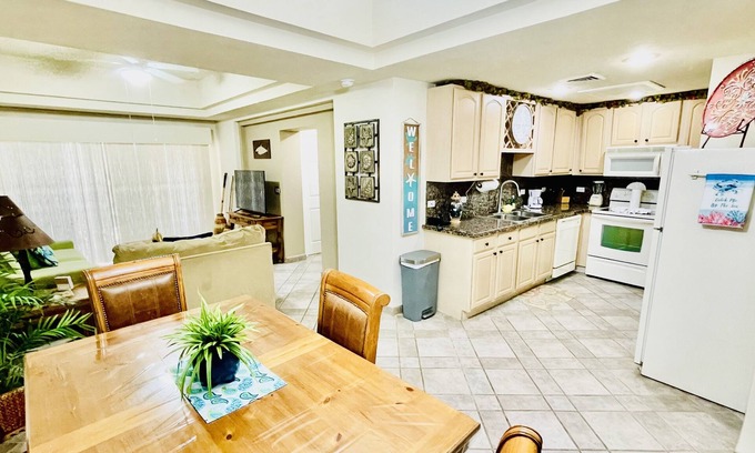 Centro Condo | Beautiful 1 Bedroom Condo on the Sea of Cortez at Las Palmas Resort Bn-203b Studio Condo by Redawning