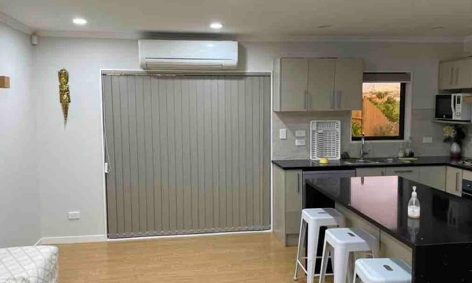 Manurewa House | Beautiful 1 bedroom house