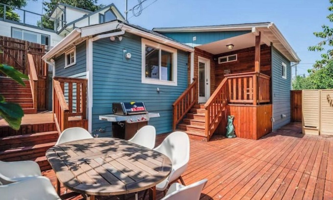Interbay Apartment | Beautiful 1 BR Homen