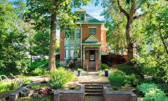 Sloan Lake Apartment | Beautiful 1890 victorian garden unit in the heart of Denver