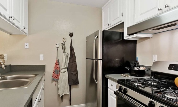 Hacienda Heights Apartment | Beautiful 1bd/1ba is Available Immediately! This Beautiful Apartment-home