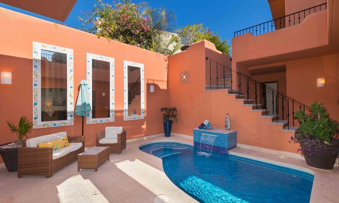 Nopolo House | Beautiful 2 BD & 2.5 BA with Private Pool amazing views!