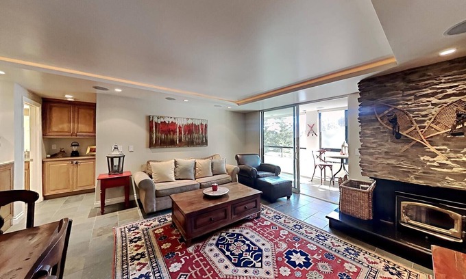 Mammoth Lakes Condo | Beautiful 2 Bedroom Condo with Amazing View! Spacious Layout and Great Location! (Unit 306 at 1849) by RedAwning