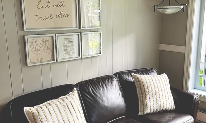 South Glengarry Cottage | Beautiful 2 Bedroom 4-Season Cottage