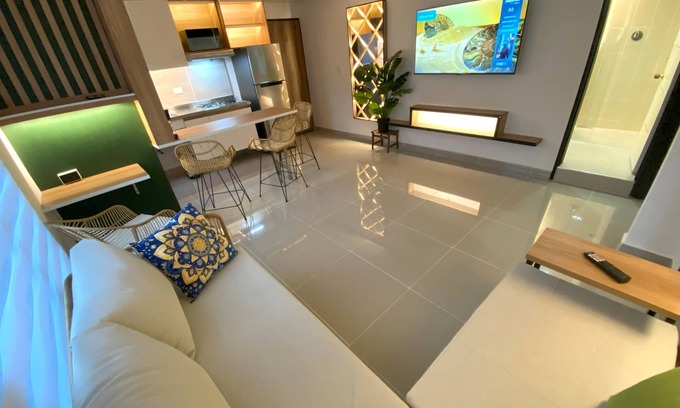 Guayabal Apartment | Beautiful 2-bedroom apartment in Medellín with Free WiFi, AC- Near El Poblado