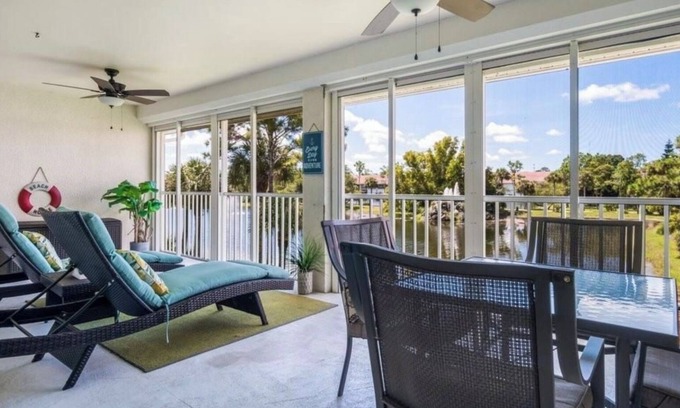 Naples Condo | Beautiful 2 bedroom condo with resort amenities. Minutes from downtown & beaches
