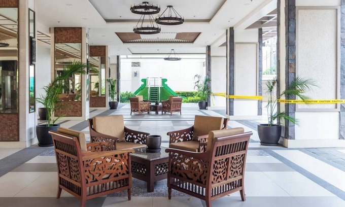 Paranaque Condo | Beautiful 2-bedroom condo with WiFi and AC in charming Pasay City