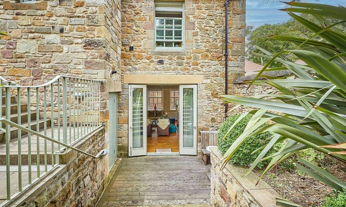 Alnmouth House | Beautiful 2-Bedroom Stone Cottage