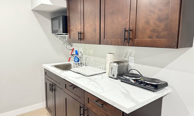 Airdrie House | Beautiful 2 Bedrooms basement suite