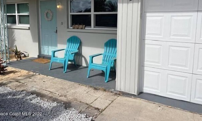 Indialantic Apartment | Beautiful 2 Br. Duplex triplex L-(431180) by Houzlet