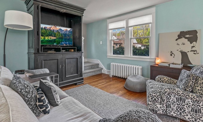 Swarthmore House | Beautiful 2B/1.5B in the Heart of Swarthmore!