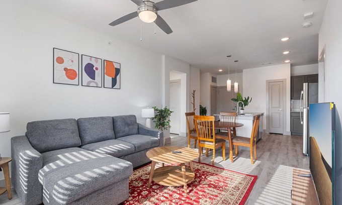 Stony Ridge North Apartment | Beautiful 2BD/2BA Next to Airport 2888
