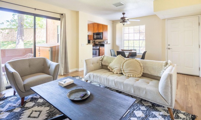 Mira Mesa Apartment | Beautiful 2BR Condo in San Diego + Pet-Friendly