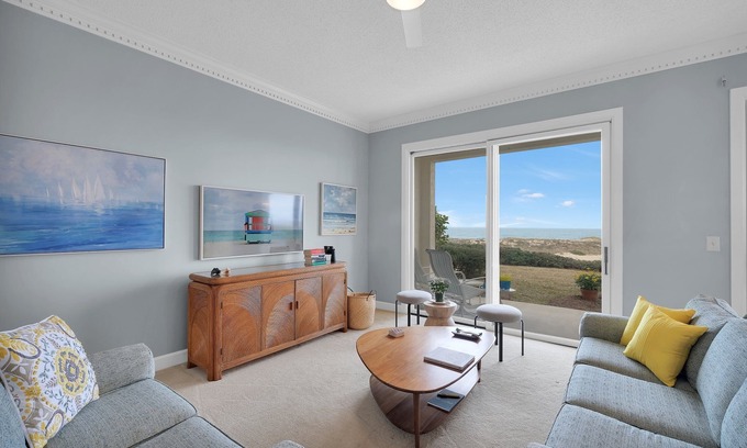 American Beach House | Beautiful 3 Bedroom 3.5 Bath Beachfront Townhouse, Sleeps 8