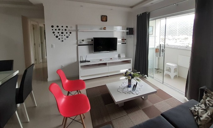 Porto Belo Apartment | Beautiful 3 bedroom apartment, complete, 100m from the beach