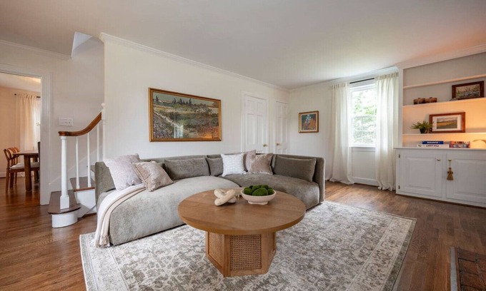 Lynchburg Apartment | Beautiful 3 Bedroom Escape