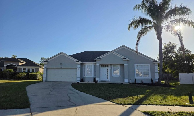 Pebble Point House | Beautiful 3-bedroom house in lovely Kissimmee, Close to everything.