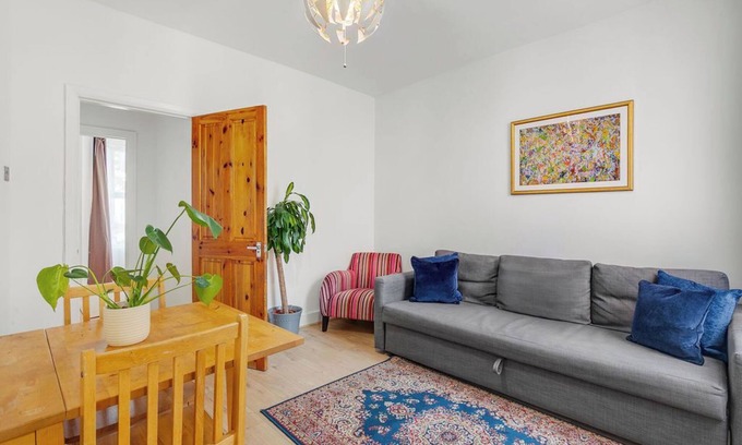Tottenham Green House | Beautiful 3 Bedroom House in North London