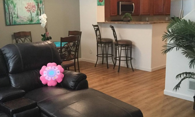 North Central Westminster House | Beautiful 3 Bedroom Townhouse with pool. Nice neighborhood. Great location.